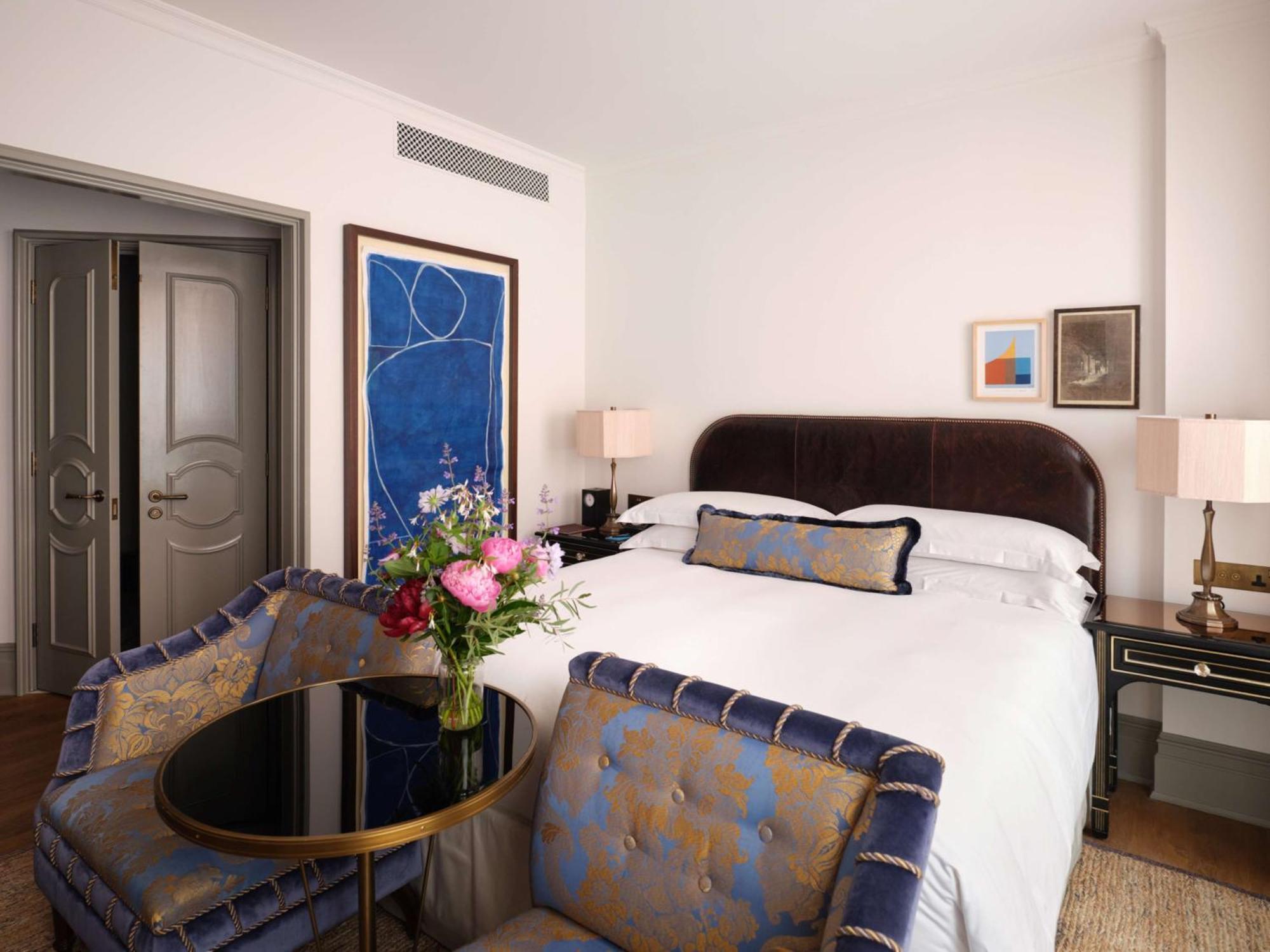 Nomad London Hotel Exterior foto A bedroom at the Four Seasons Hotel